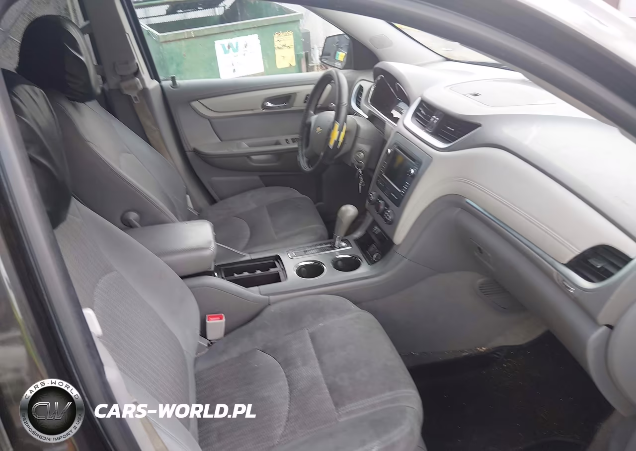 2017 Chevrolet Traverse Ls VIN:1GNKRFED0HJ207563 - 5