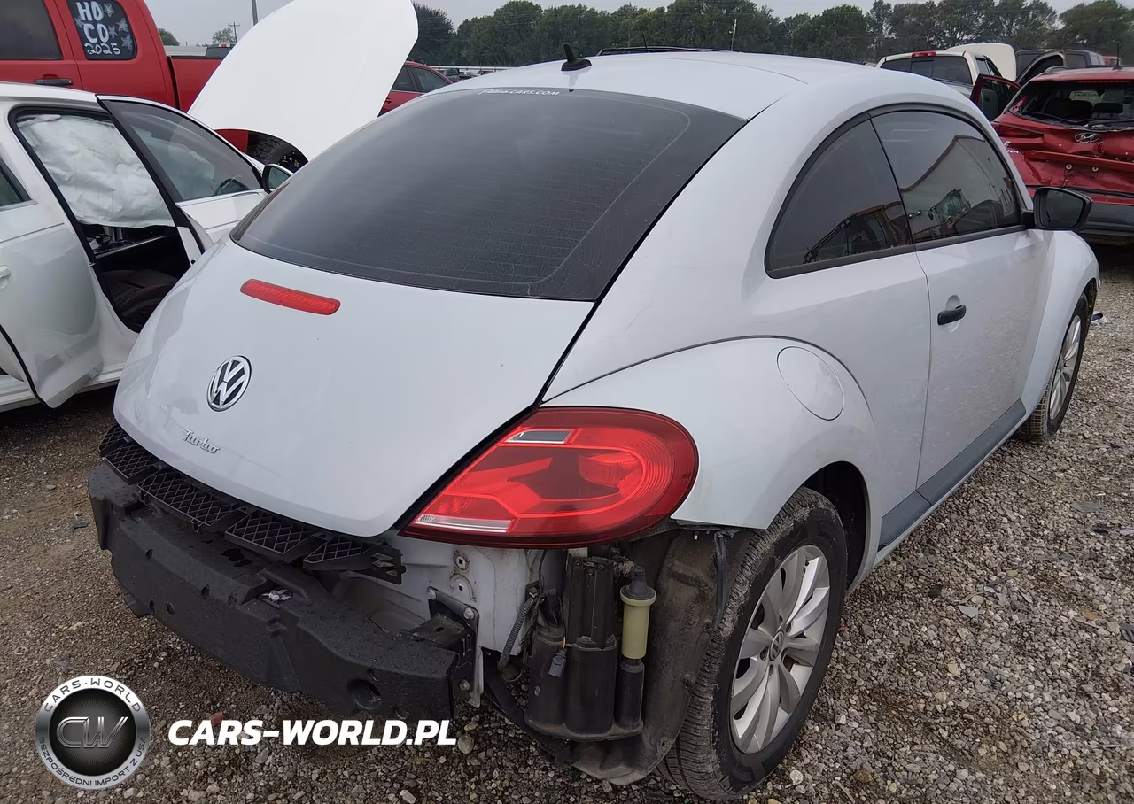 2017 Volkswagen Beetle #Pinkbeetle-1.8T Classic-1.8T S VIN:3VWF17ATXHM623236 - 4