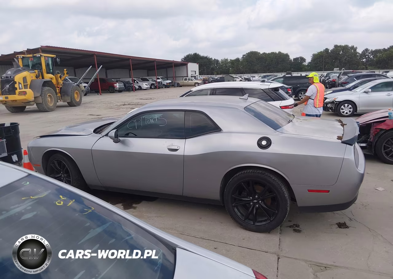2018 Dodge Challenger Sxt Plus VIN:2C3CDZAG2JH142188 - 13