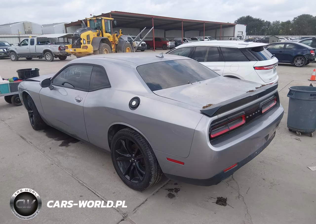2018 Dodge Challenger Sxt Plus VIN:2C3CDZAG2JH142188 - 3