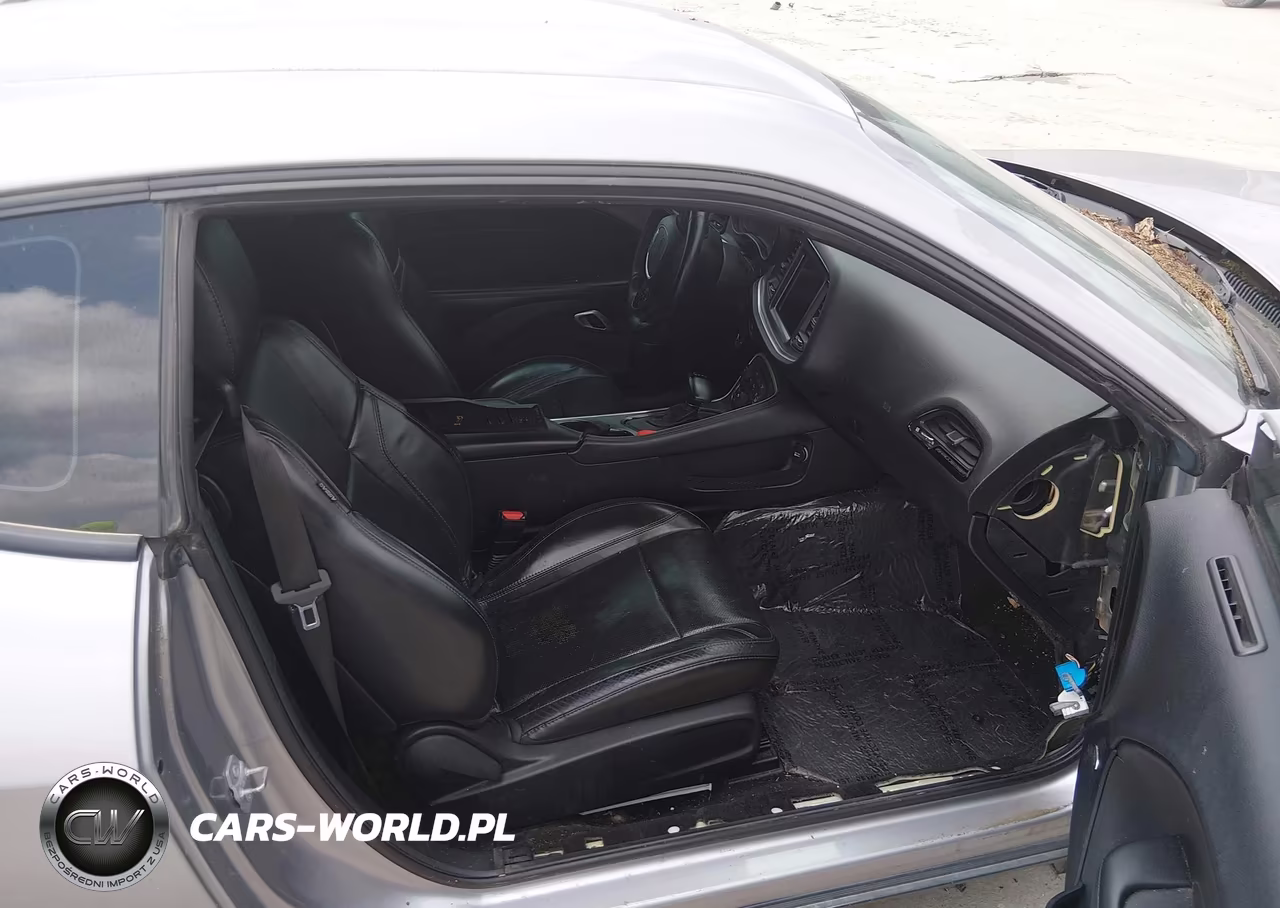 2018 Dodge Challenger Sxt Plus VIN:2C3CDZAG2JH142188 - 5