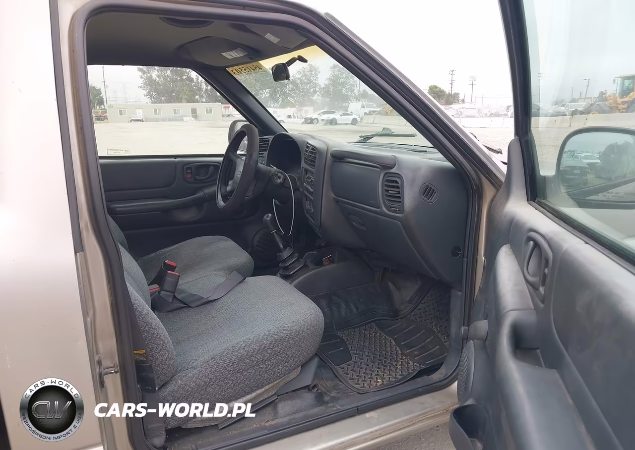 1998 Chevrolet S-10 Fleetside VIN:1GCCS1445WK183323 - 5