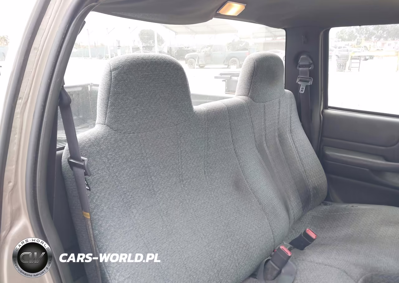 1998 Chevrolet S-10 Fleetside VIN:1GCCS1445WK183323 - 8