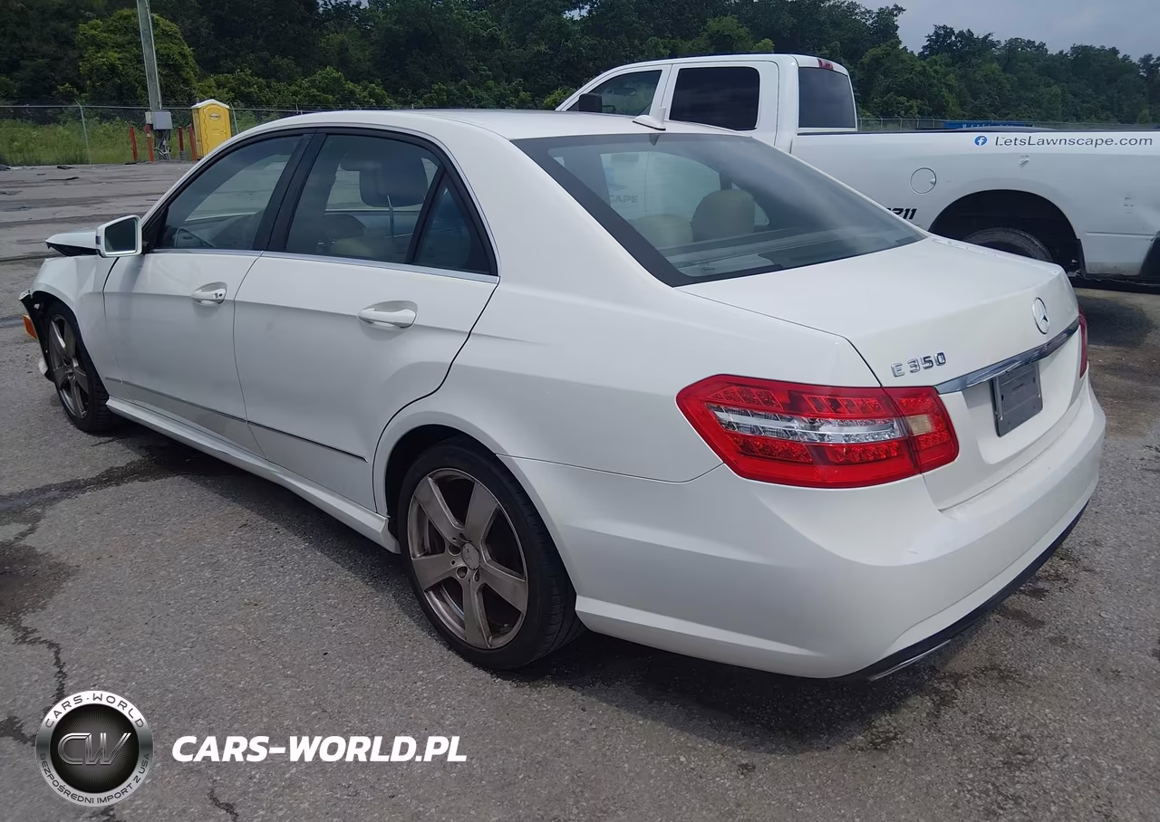 2010 Mercedes-Benz E 350 VIN:WDDHF5GB3AA032237 - 3