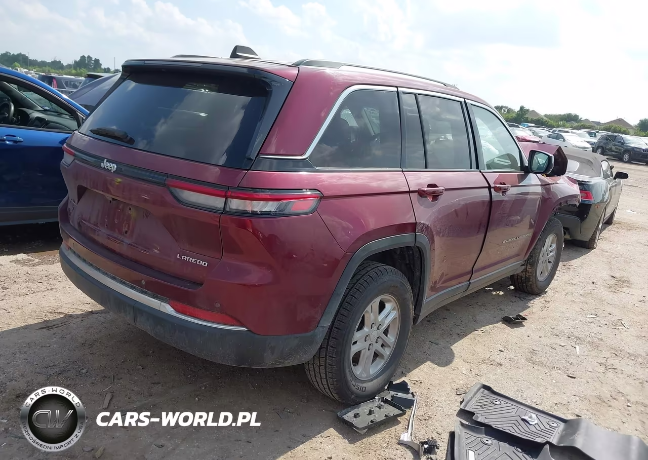 2023 Jeep Grand Cherokee Laredo 4X2 VIN:1C4RJGAG4PC648460 - 4