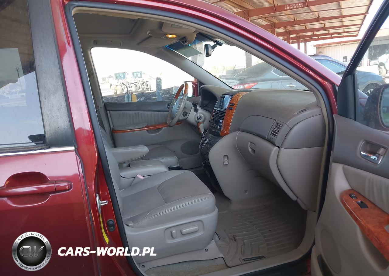 2010 Toyota Sienna Limited VIN:5TDYK4CC2AS313558 - 5