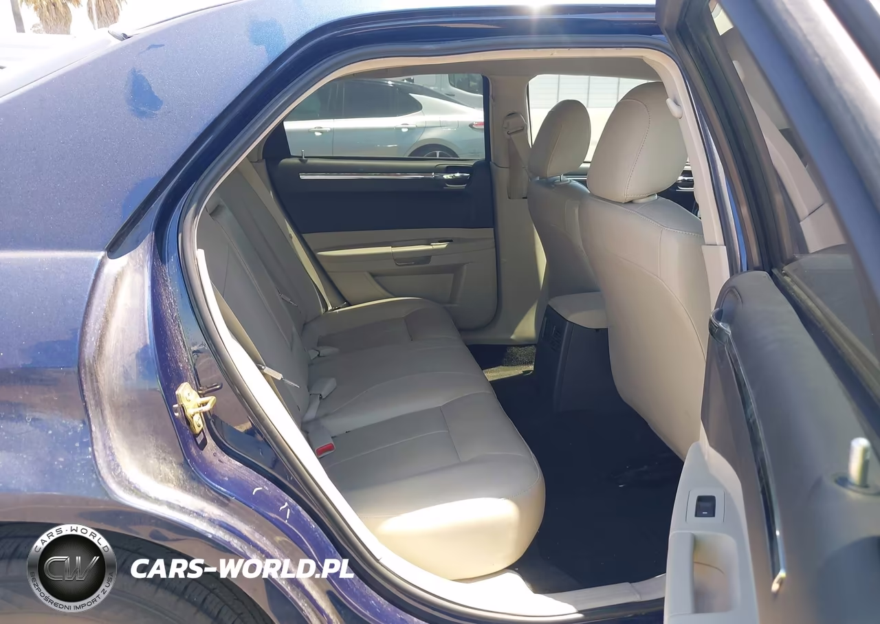 2006 Chrysler 300 Touring VIN:2C3KA53GX6H206883 - 8