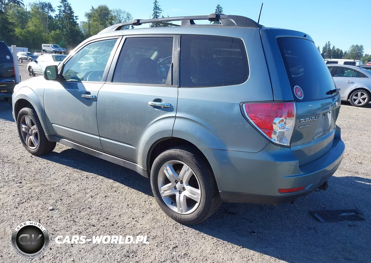 2010 Subaru Forester 2.5X Premium VIN:JF2SH6CC1AH753602 - 3