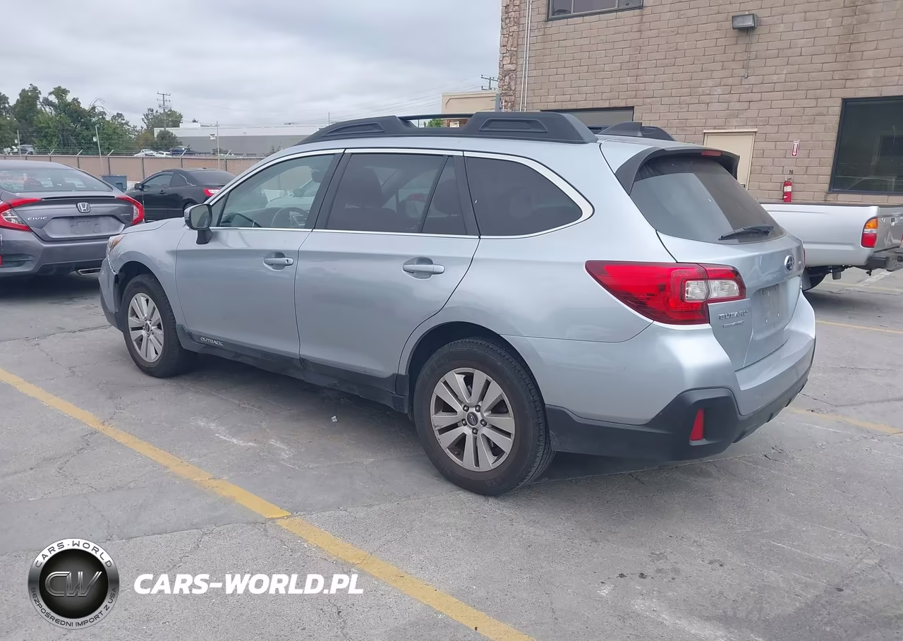 2019 Subaru Outback 2.5I Premium VIN:4S4BSAHCXK3288551 - 3