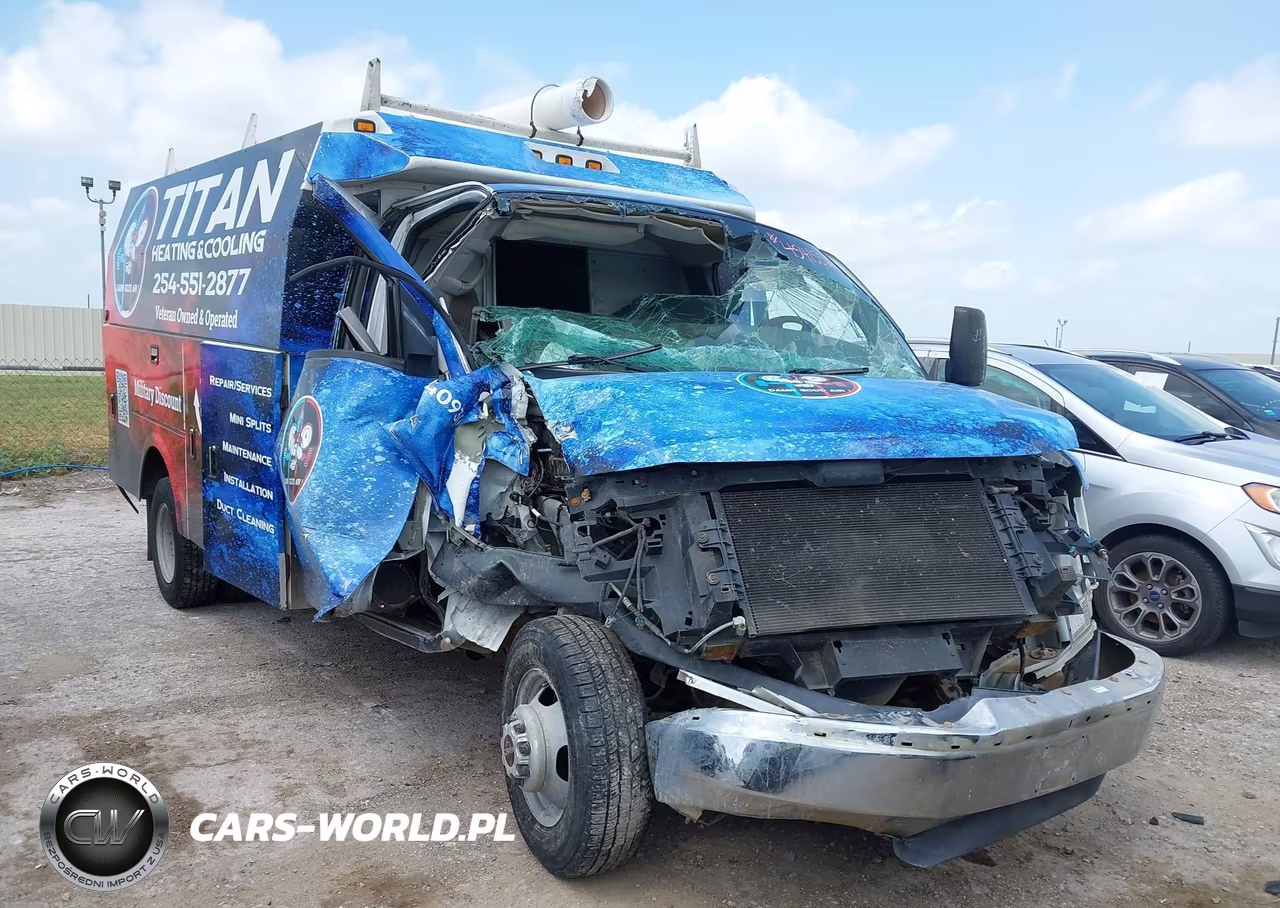 2007 GMC Savana Cutaway Work Van – zdjęcie 1 z 15
