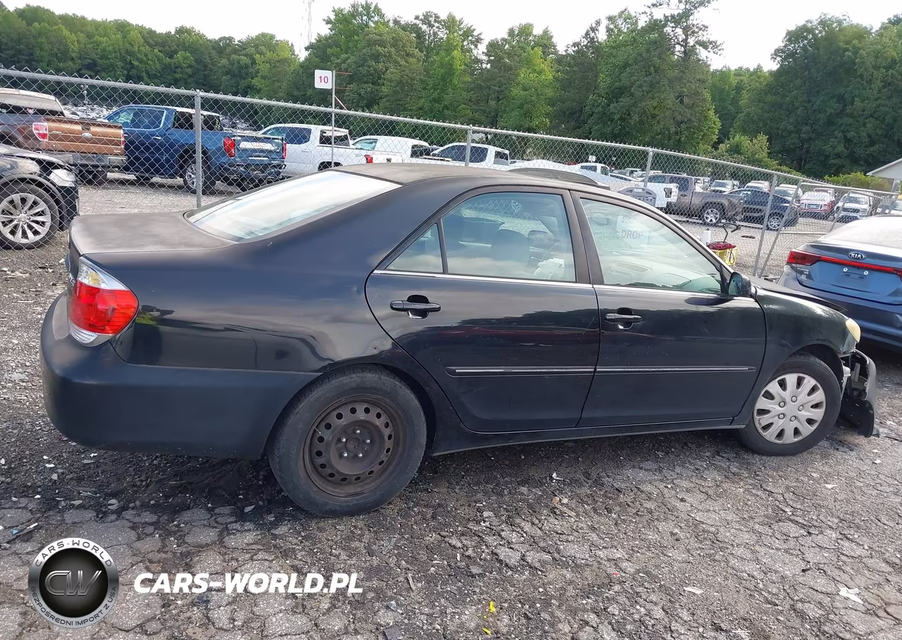 2005 Toyota Camry Xle VIN:4T1BE32K95U431037 - 13