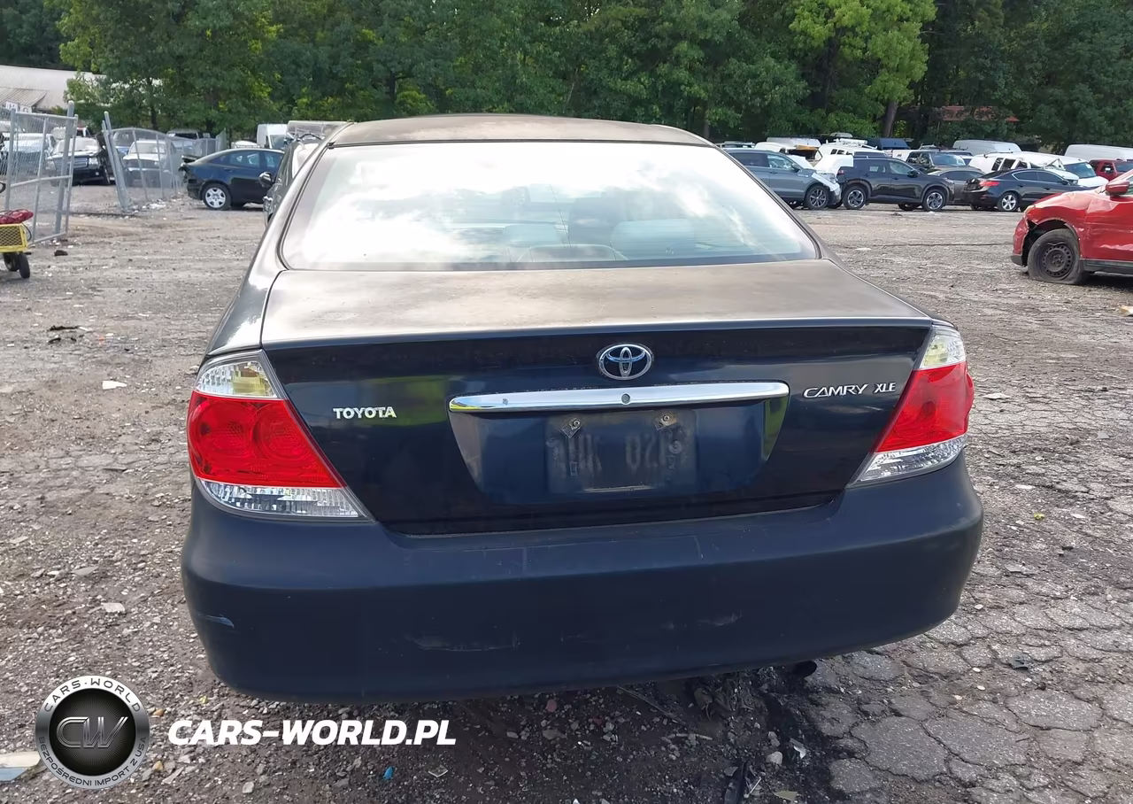 2005 Toyota Camry Xle VIN:4T1BE32K95U431037 - 16