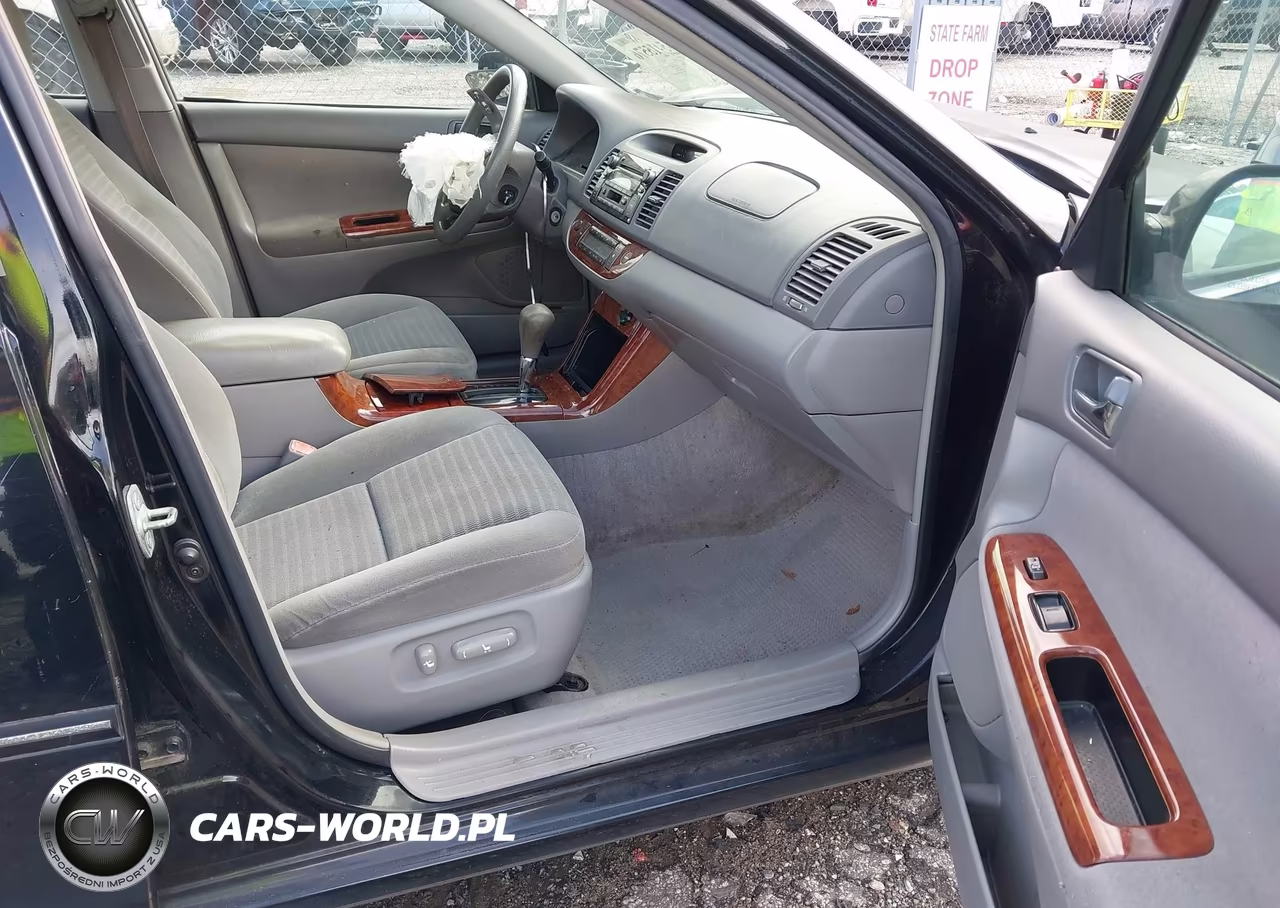 2005 Toyota Camry Xle VIN:4T1BE32K95U431037 - 5