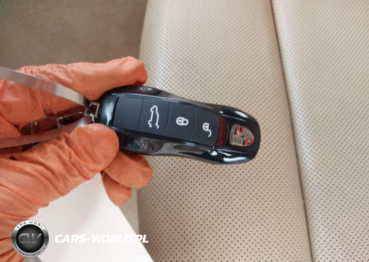 2011 Porsche Panamera 4S VIN:WP0AB2A75BL061898 - 11