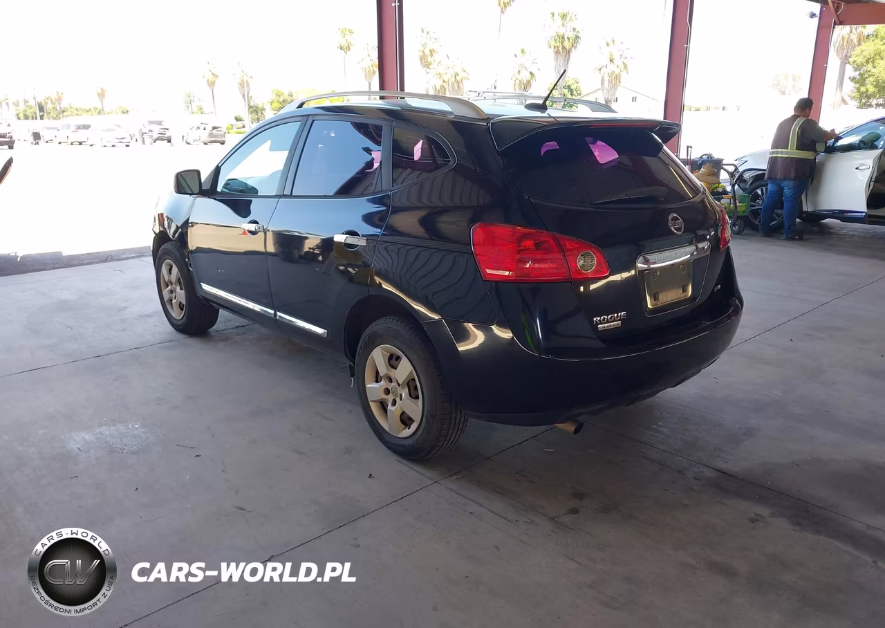 2014 Nissan Rogue Select S VIN:JN8AS5MV1EW717369 - 3