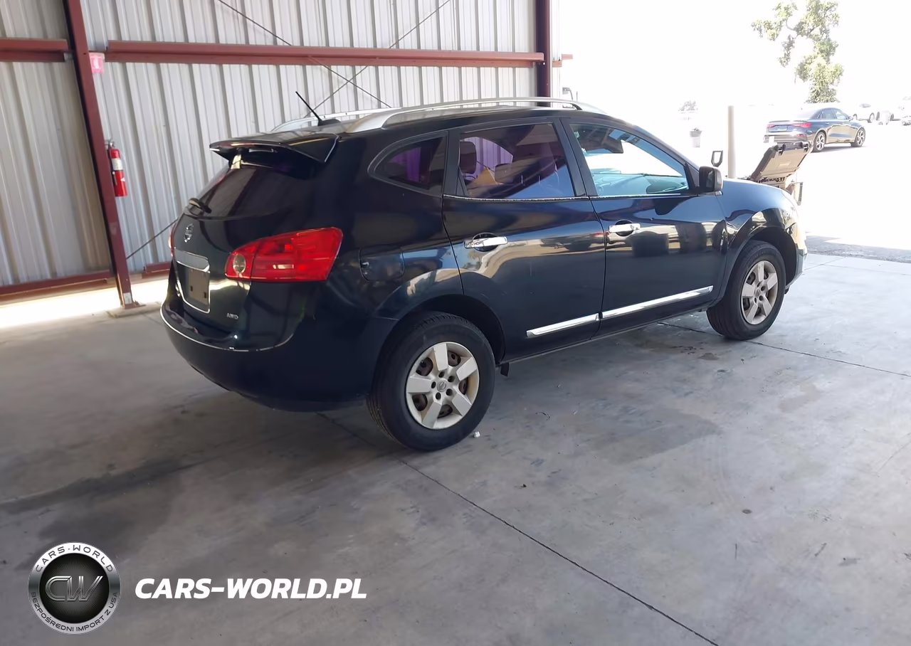 2014 Nissan Rogue Select S VIN:JN8AS5MV1EW717369 - 4