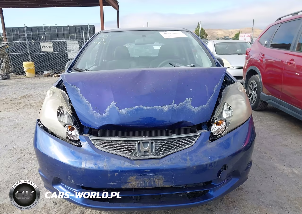 2010 Honda Fit VIN:JHMGE8G25AS016396 - 6