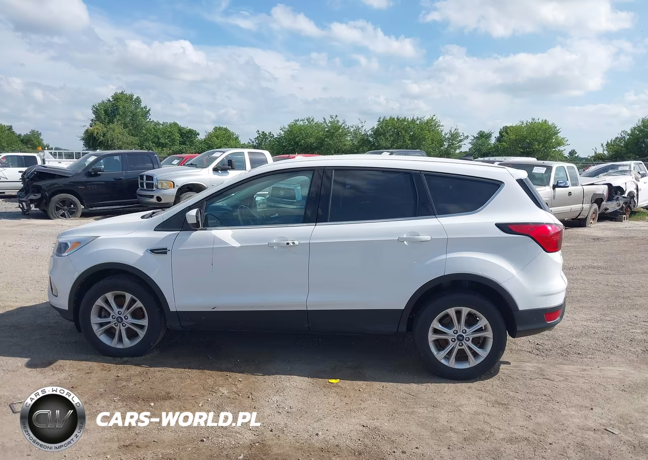 2019 Ford Escape Se VIN:1FMCU9GDXKUB31152 - 15