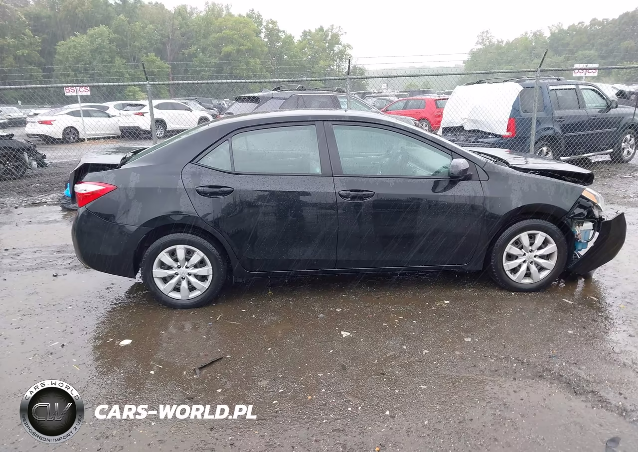 2015 Toyota Corolla Le VIN:2T1BURHE2FC320596 - 14