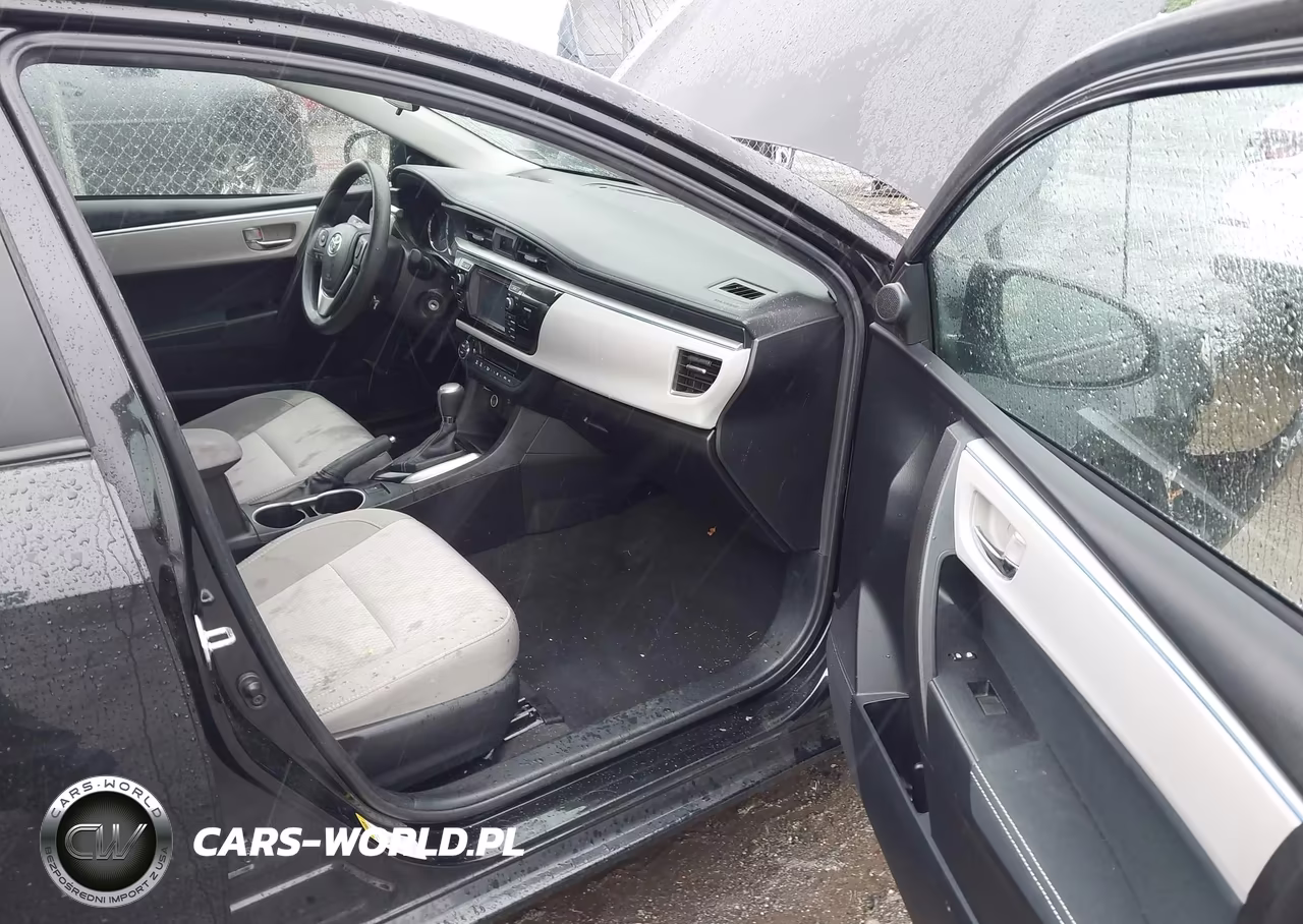 2015 Toyota Corolla Le VIN:2T1BURHE2FC320596 - 5