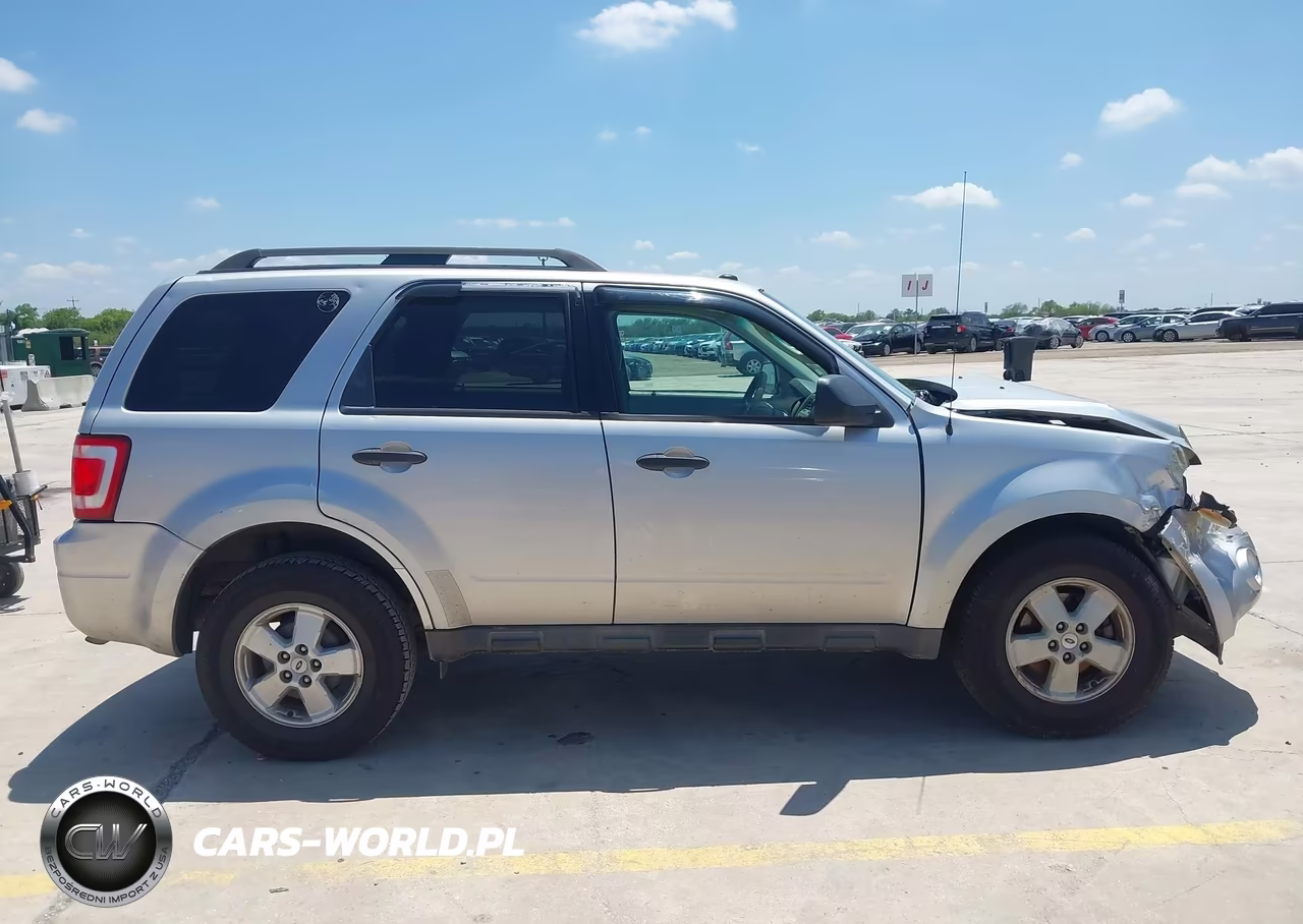 2010 Ford Escape Xlt VIN:1FMCU0D78AKB10255 - 13