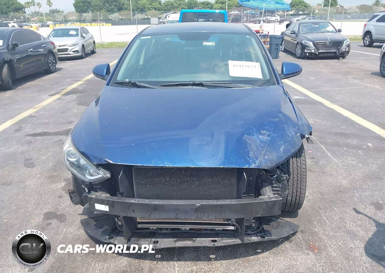 2018 Hyundai Elantra Se VIN:5NPD74LF2JH289360 - 12
