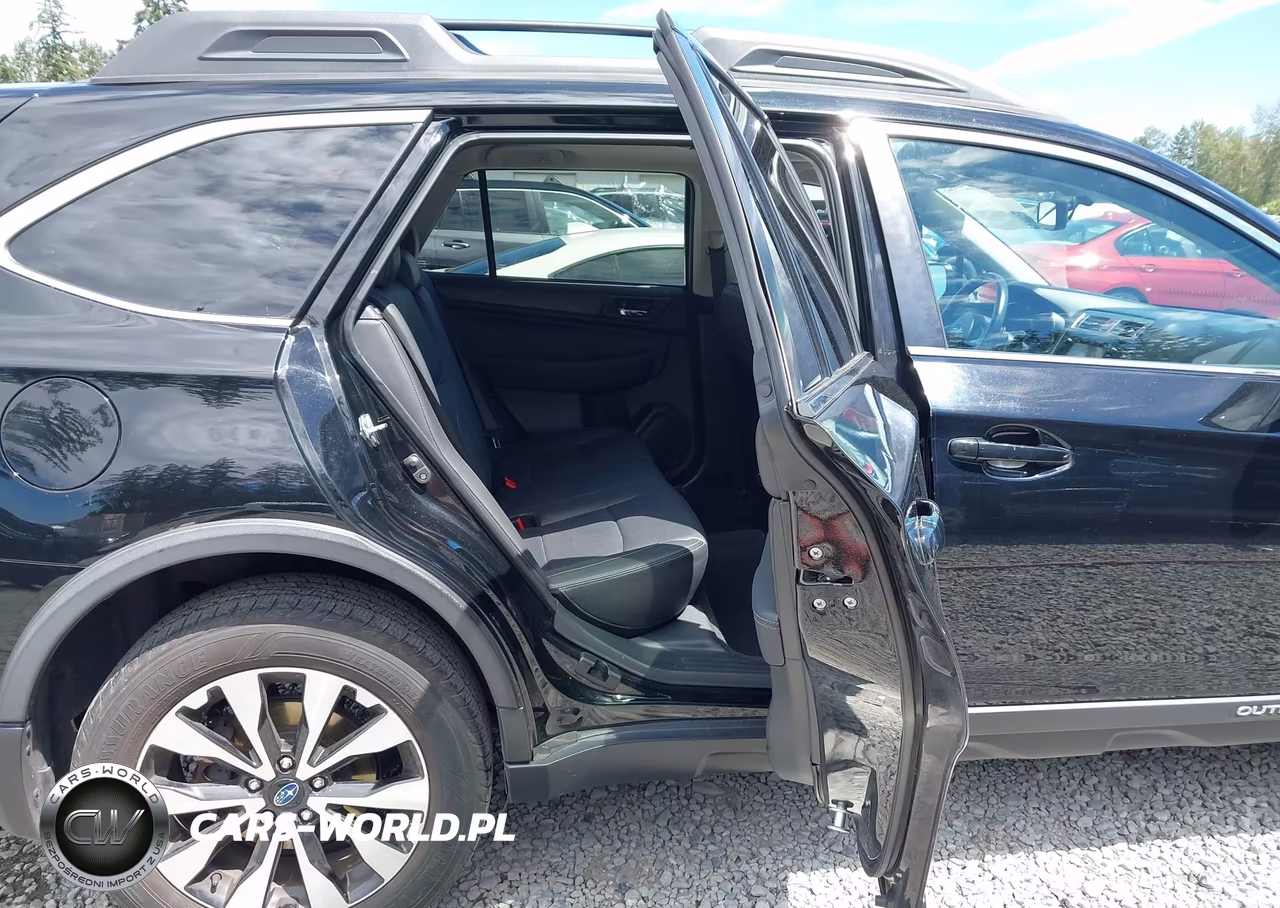 2015 Subaru Outback 3.6R Limited VIN:4S4BSENC4F3285081 - 8