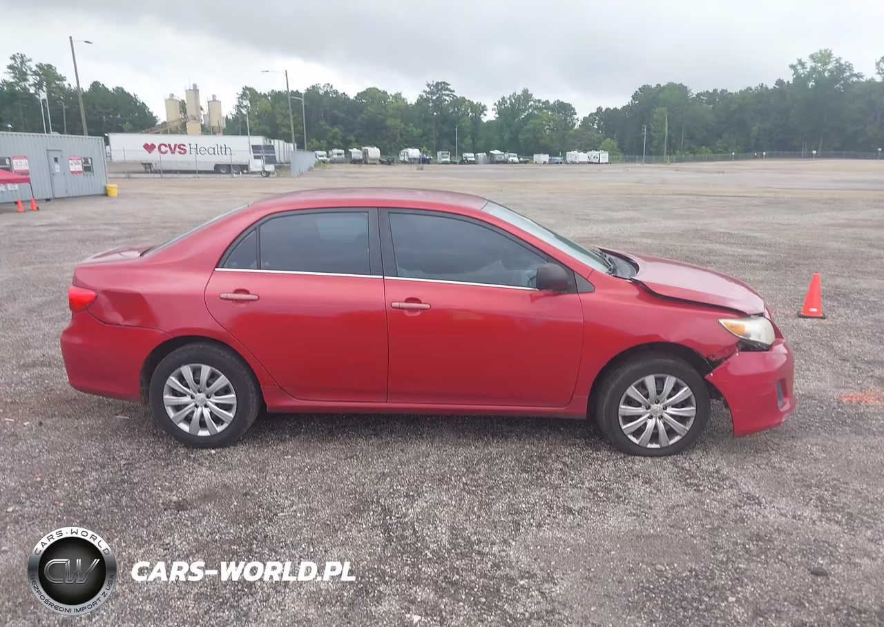 2013 Toyota Corolla Le VIN:5YFBU4EE2DP155475 - 13