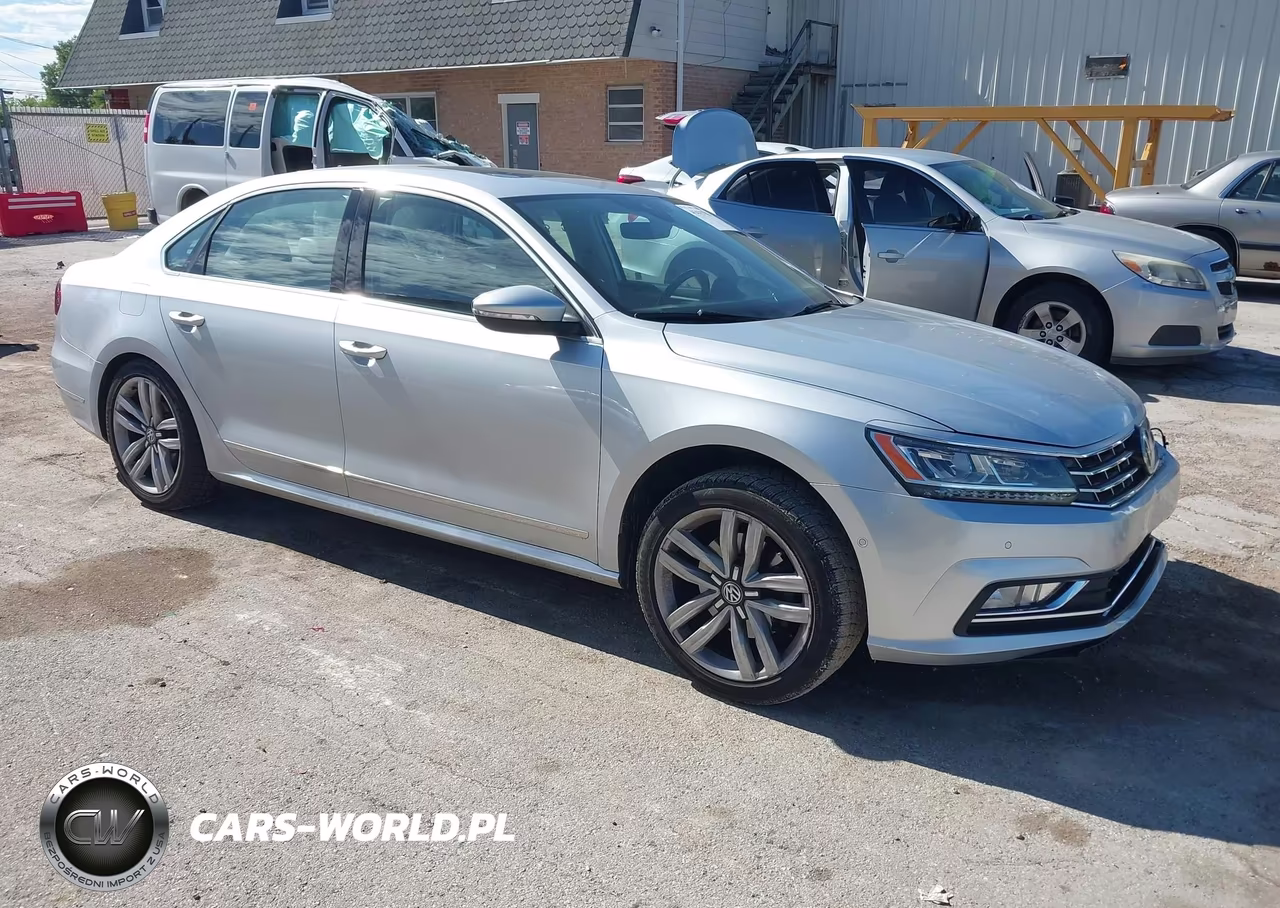 2017 Volkswagen Passat 1.8T Sel Premium – zdjęcie 1 z 17