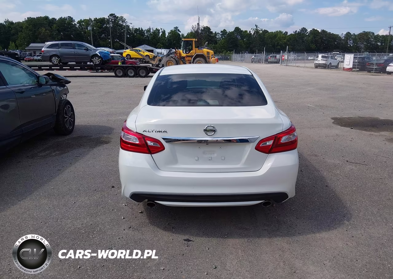 2017 Nissan Altima 2.5 S VIN:1N4AL3AP1HC137375 - 16