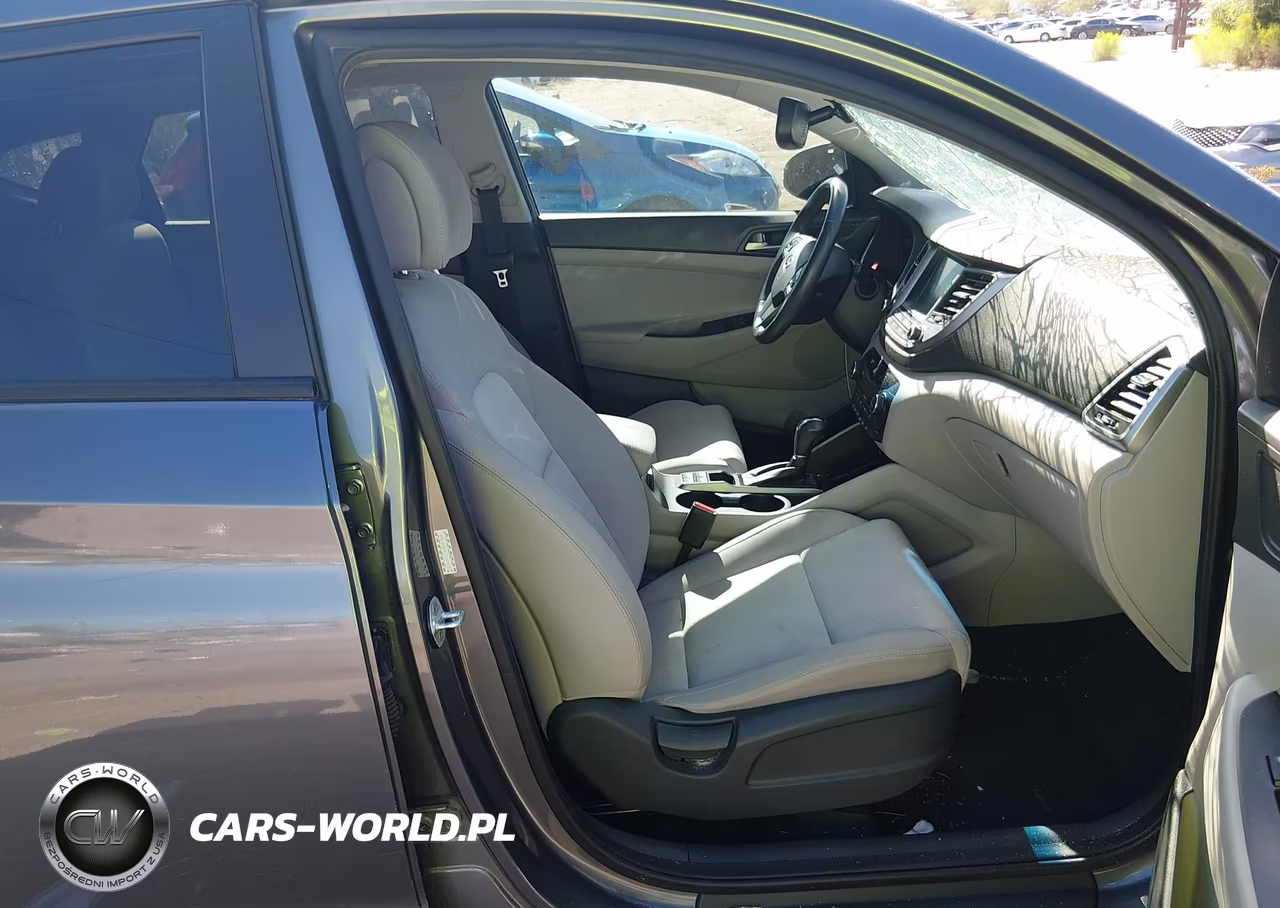 2018 Hyundai Tucson Value VIN:KM8J33A29JU752072 - 5