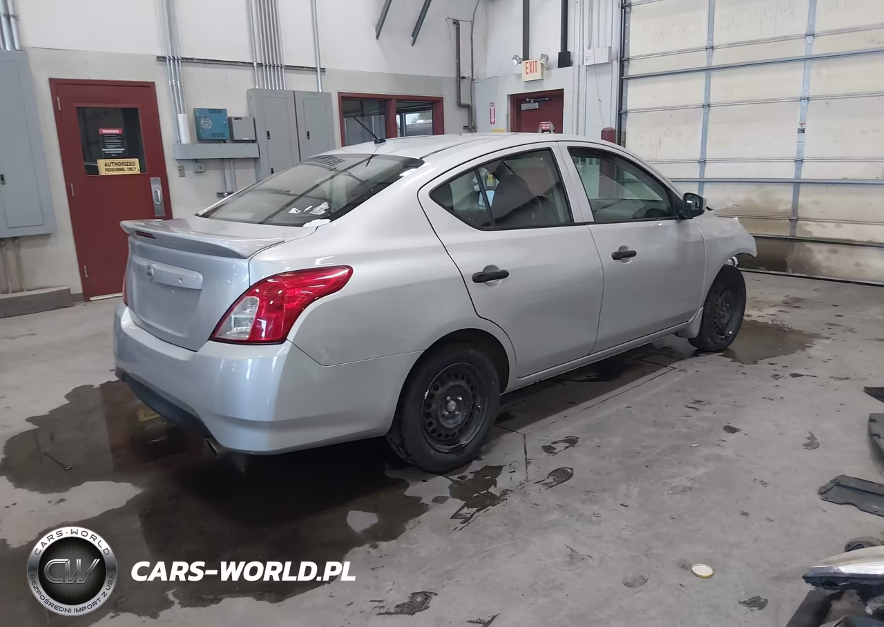 2016 Nissan Versa 1.6 S VIN:3N1CN7AP1GL912610 - 4