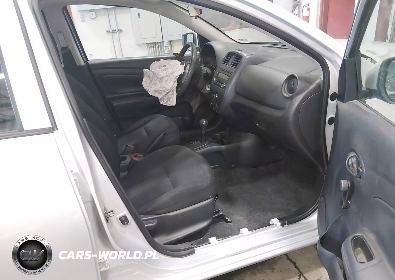 2016 Nissan Versa 1.6 S VIN:3N1CN7AP1GL912610 - 5