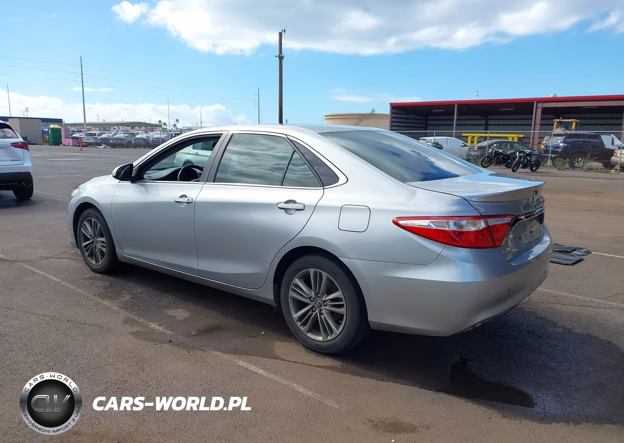 2015 Toyota Camry Se VIN:4T1BF1FK4FU076680 - 3
