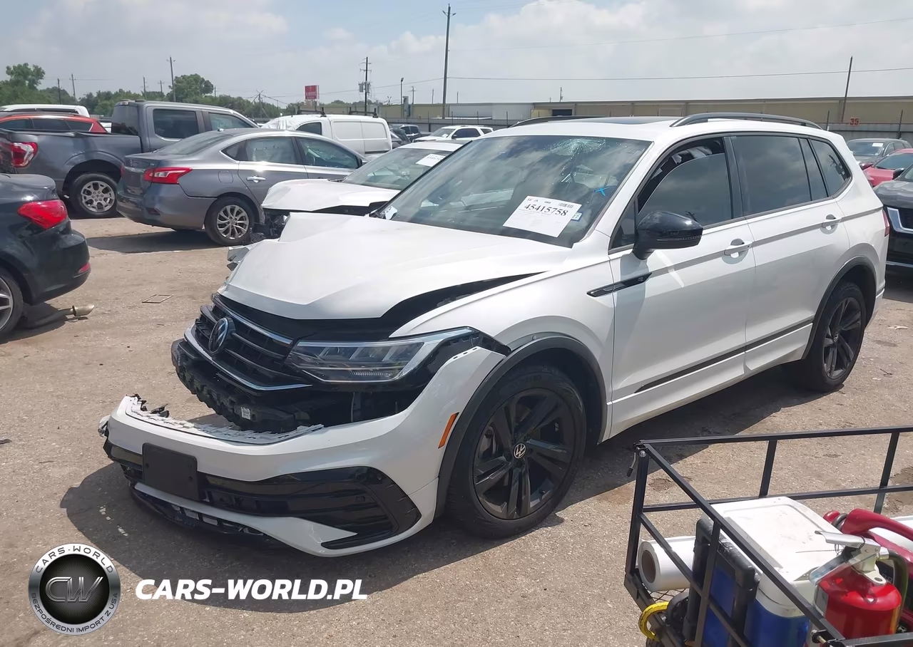 2023 Volkswagen Tiguan 2.0T Se R-Line Black VIN:3VVCB7AX4PM139150 - 2