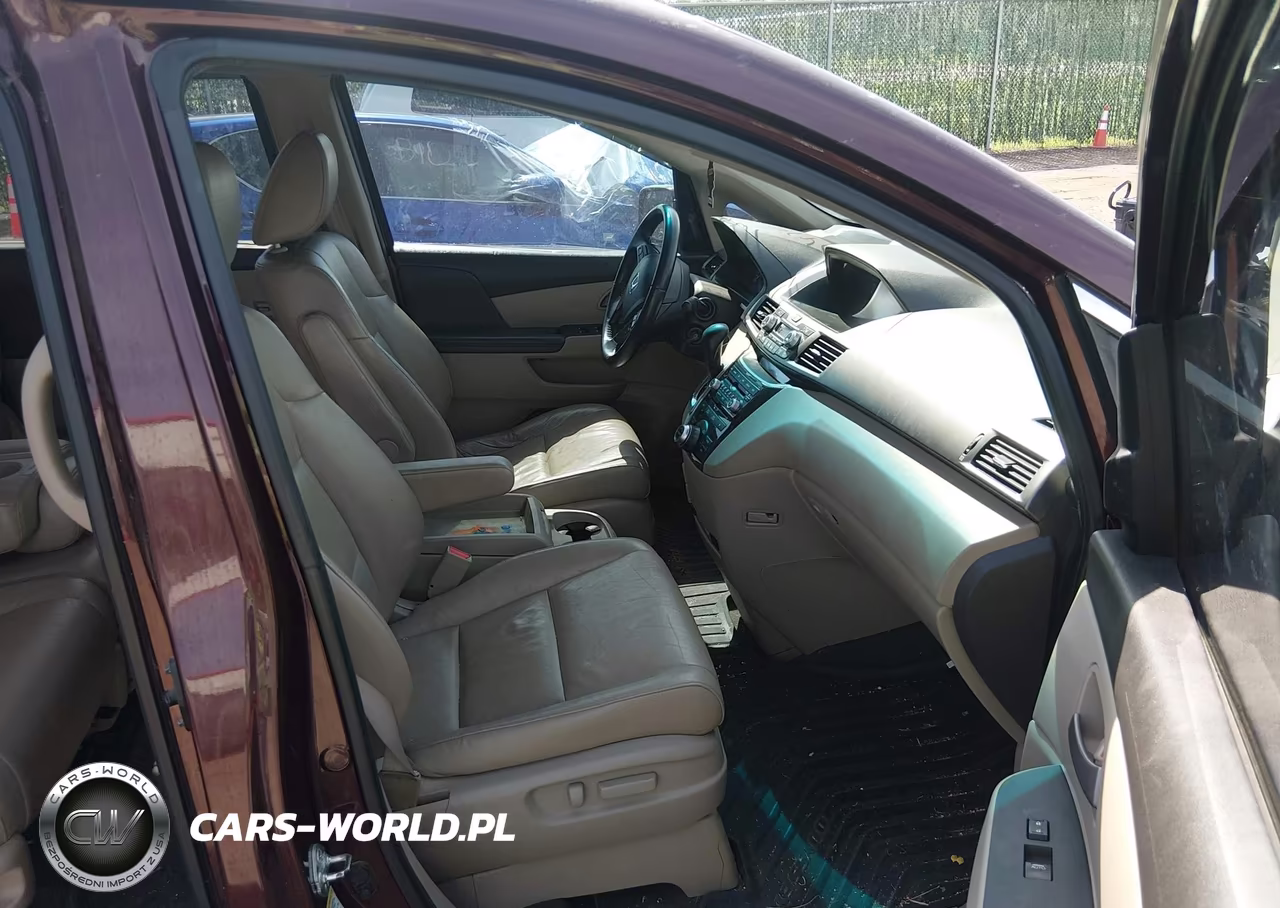2011 Honda Odyssey Touring-Touring Elite VIN:5FNRL5H92BB032063 - 5