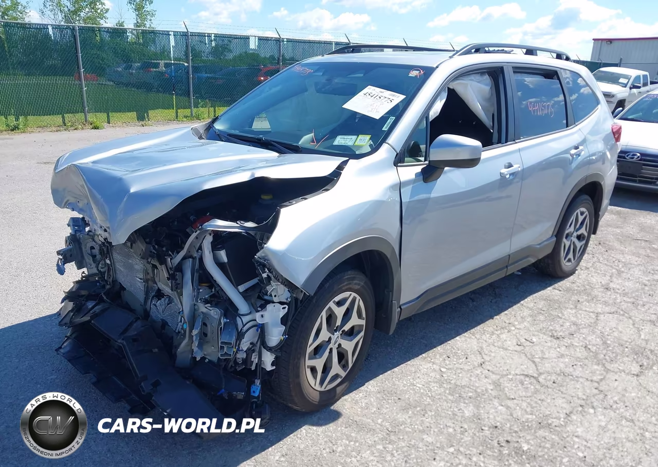 2024 Subaru Forester Premium VIN:JF2SKADC0RH481025 - 2