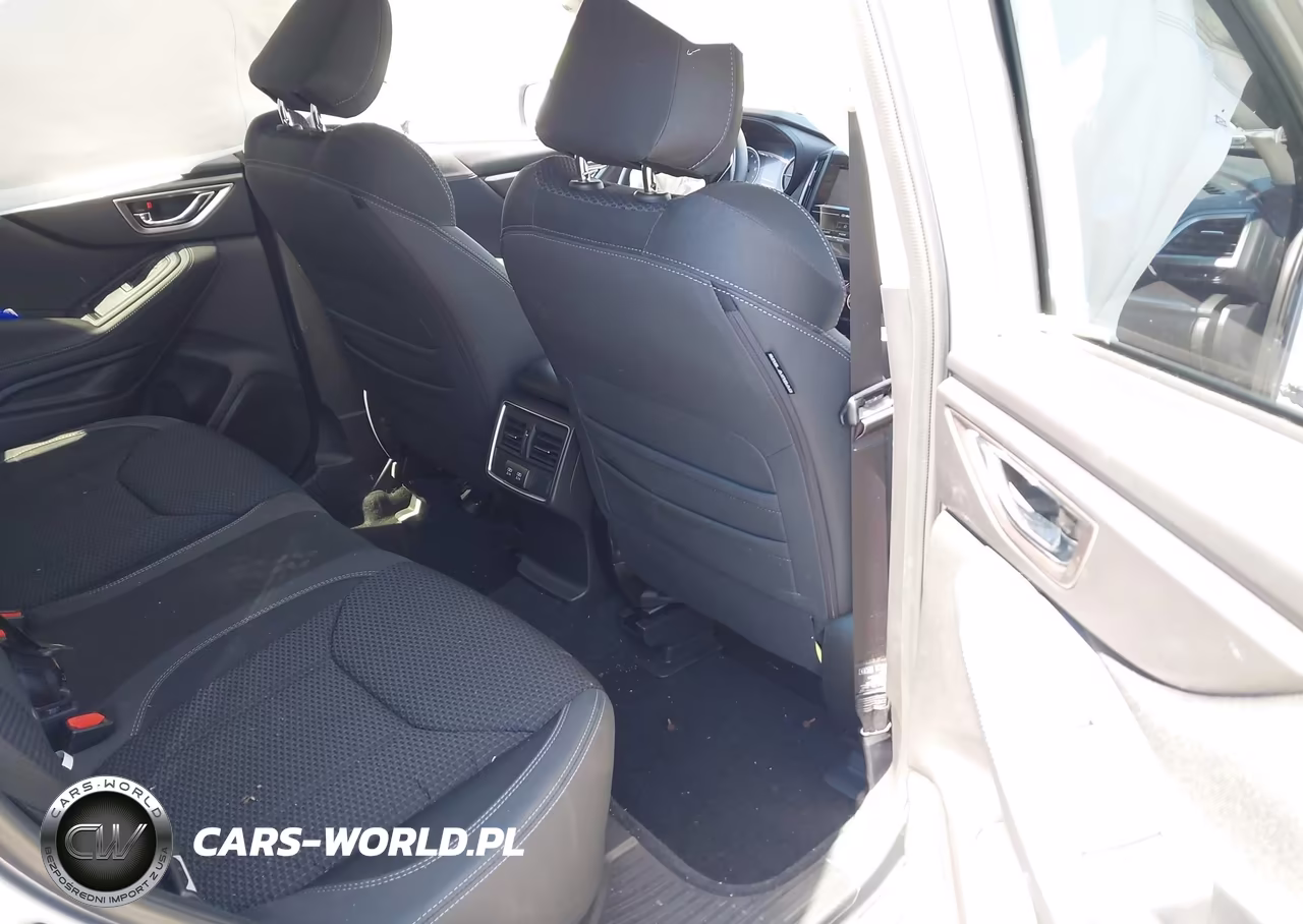2024 Subaru Forester Premium VIN:JF2SKADC0RH481025 - 8
