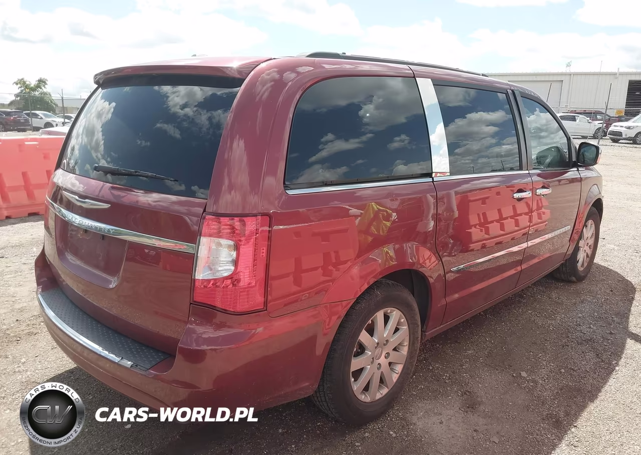 2015 Chrysler Town & Country Touring VIN:2C4RC1BG7FR594860 - 4