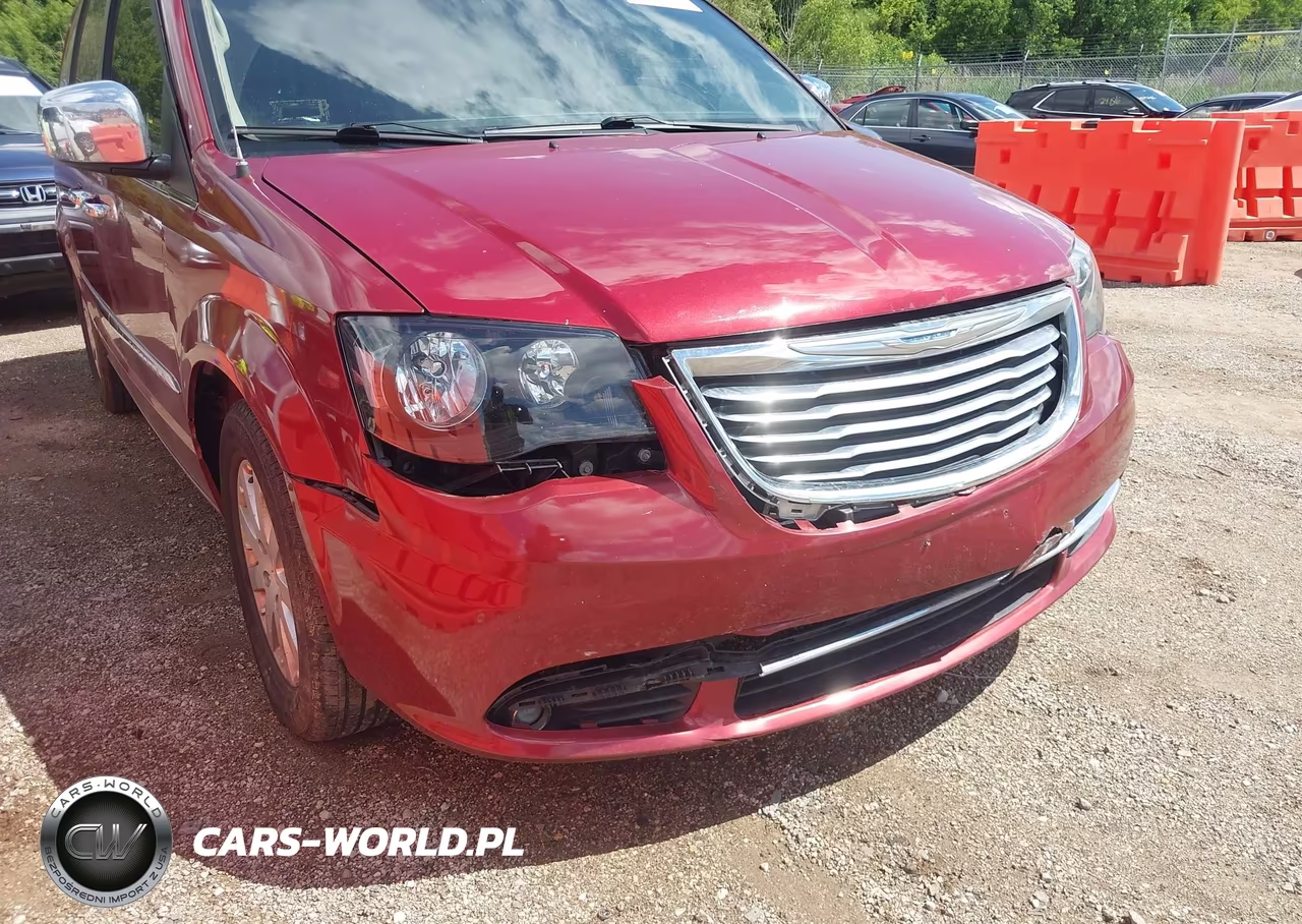 2015 Chrysler Town & Country Touring VIN:2C4RC1BG7FR594860 - 6