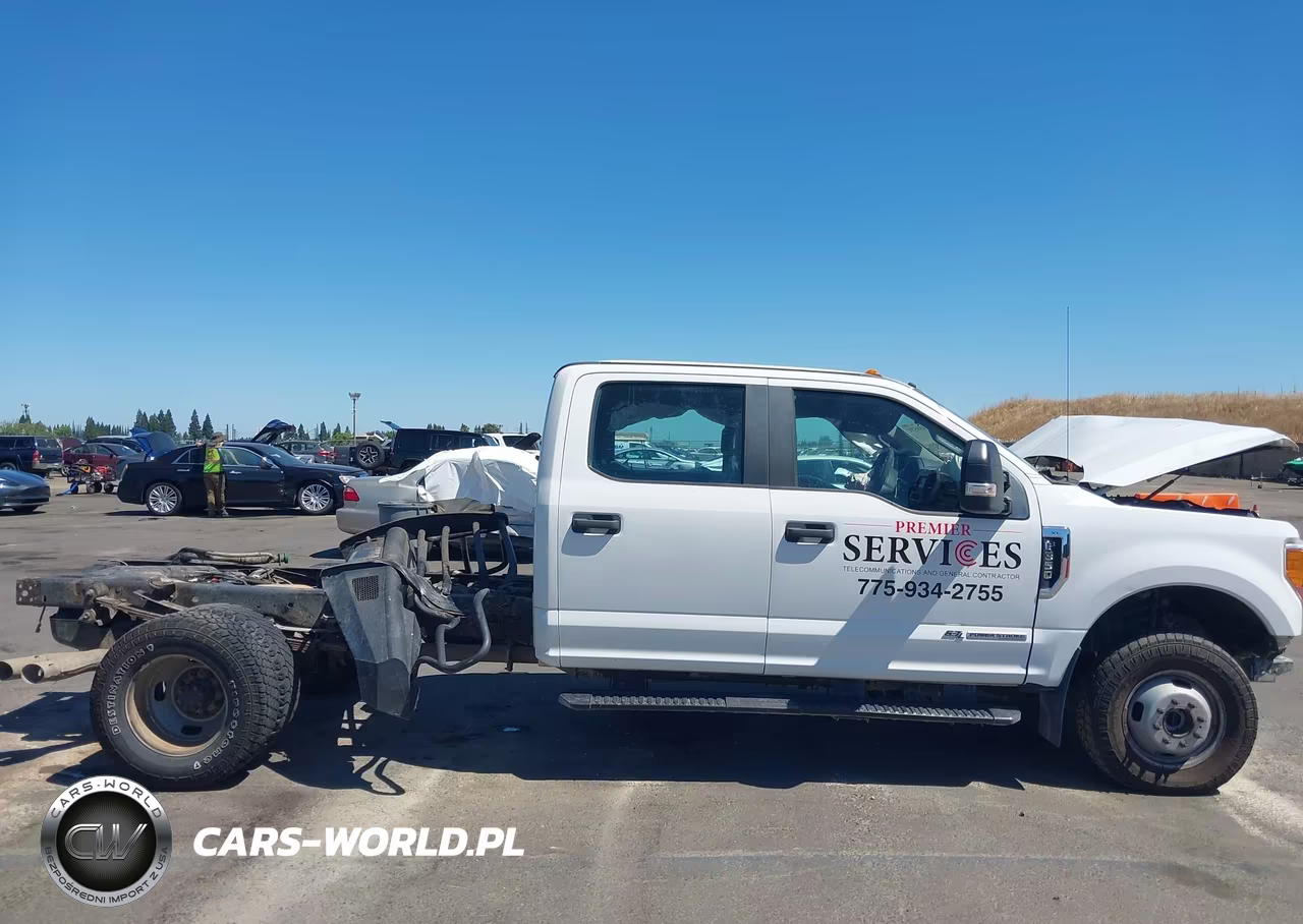 2017 Ford F-350 Chassis Lariat-Xl-Xlt VIN:1FD8W3HT2HED46689 - 13