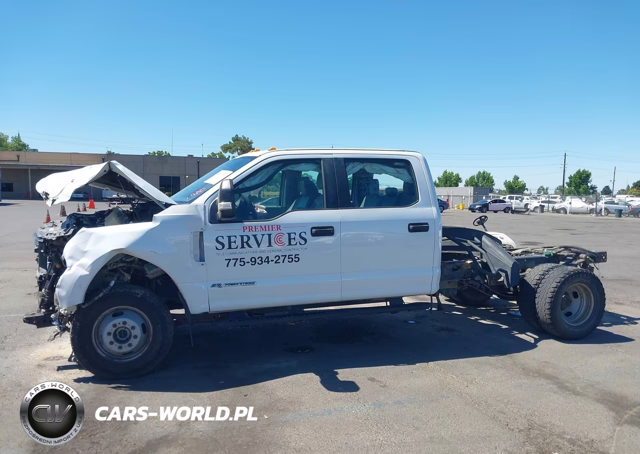 2017 Ford F-350 Chassis Lariat-Xl-Xlt VIN:1FD8W3HT2HED46689 - 14