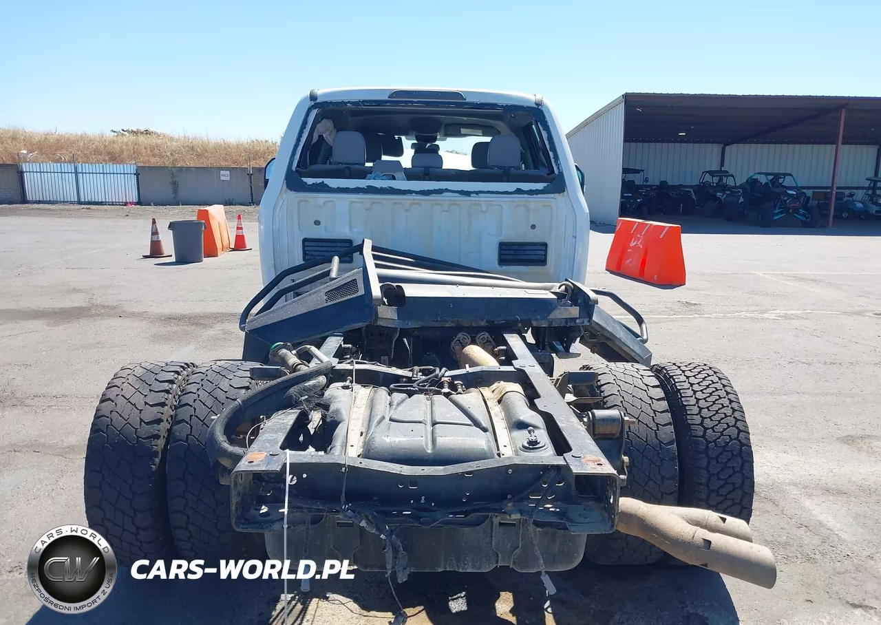 2017 Ford F-350 Chassis Lariat-Xl-Xlt VIN:1FD8W3HT2HED46689 - 15
