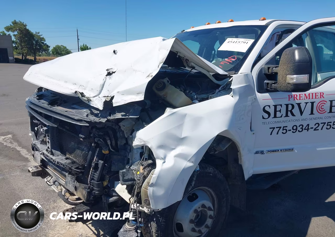 2017 Ford F-350 Chassis Lariat-Xl-Xlt VIN:1FD8W3HT2HED46689 - 6