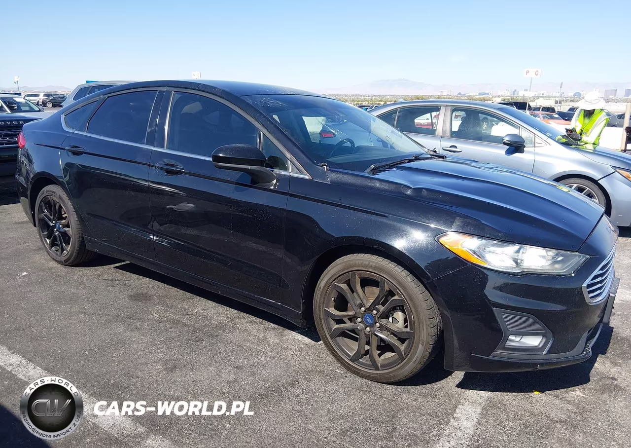2019 Ford Fusion Se – zdjęcie 1 z 17