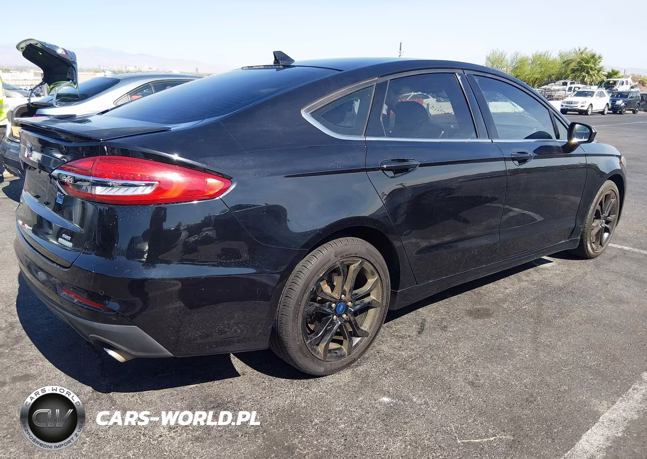 2019 Ford Fusion Se VIN:3FA6P0HD2KR252077 - 4