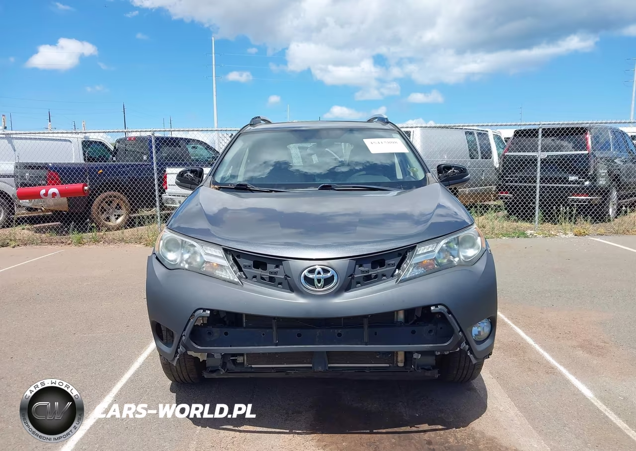 2015 Toyota Rav4 Xle VIN:JTMWFREV7FD046850 - 13