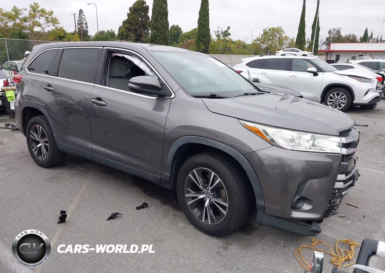 2019 Toyota Highlander Le