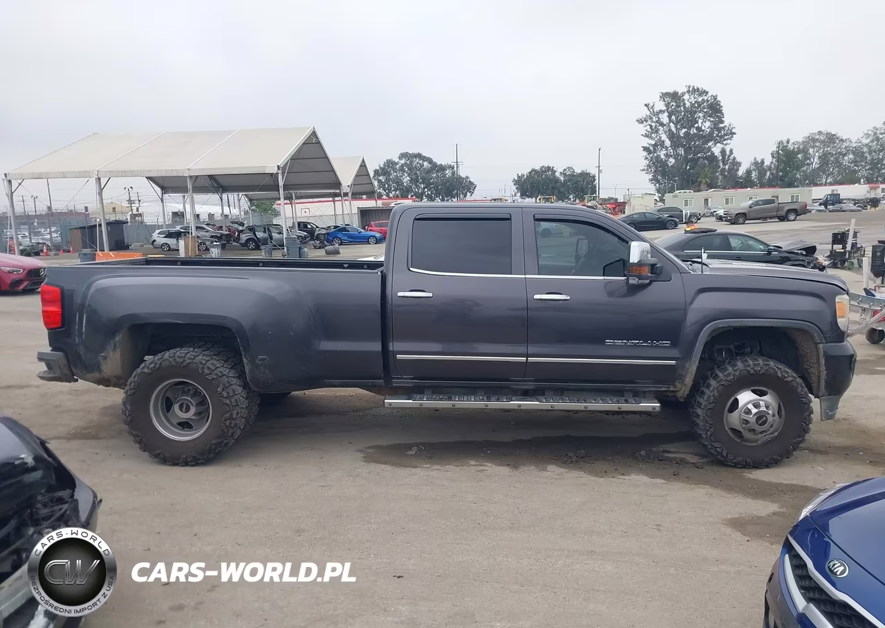 2015 GMC Sierra 3500Hd Denali VIN:1GT424E86FF564159 - 13