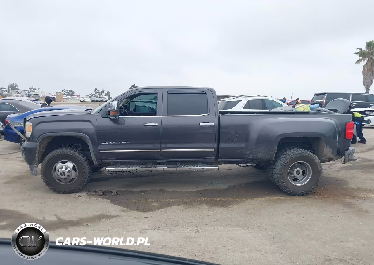 2015 GMC Sierra 3500Hd Denali VIN:1GT424E86FF564159 - 14